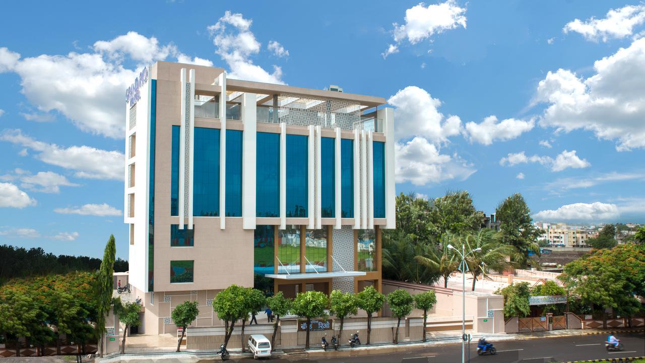 Hotel Grand Rio Nashik Buitenkant foto