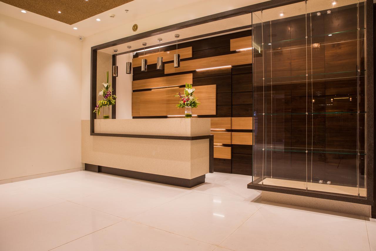 Hotel Grand Rio Nashik Buitenkant foto